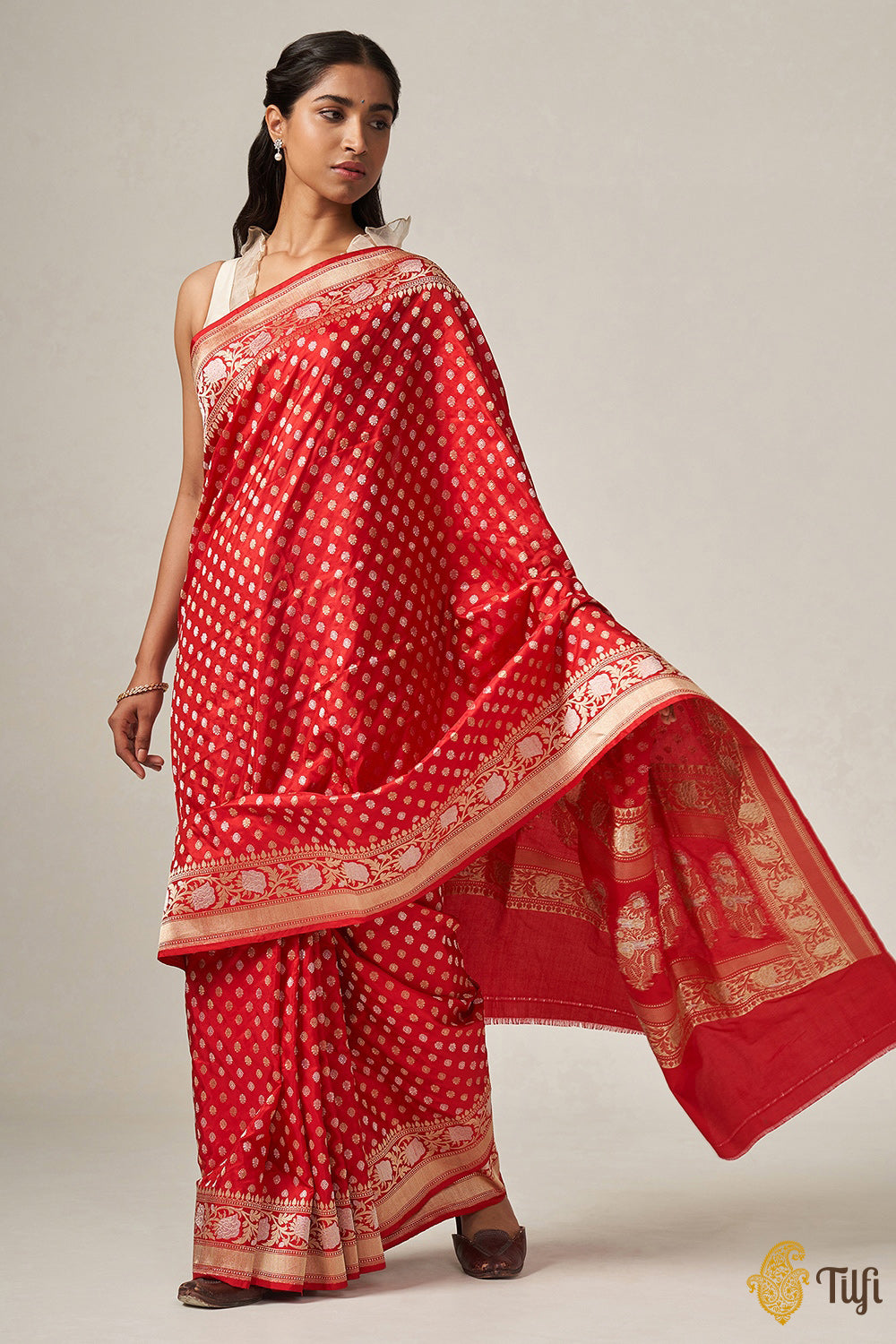 &#39;Karnika&#39; Red Pure Katan Silk Banarasi Handloom Saree