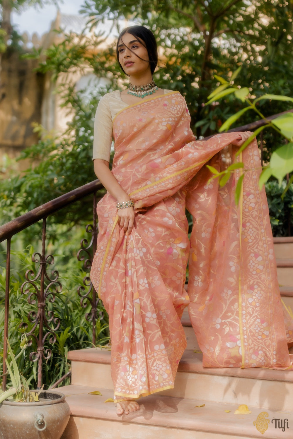 Pre-Order: &#39;Mandakini&#39; Old Rose Pink Pure Cotton Jamdani Real Zari Banarasi Handloom Saree