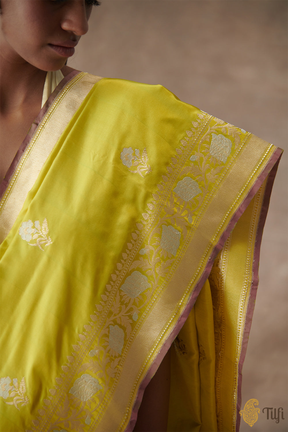 &#39;Pankaja&#39; Mustard-Green Pure Katan Silk Banarasi Handloom Saree