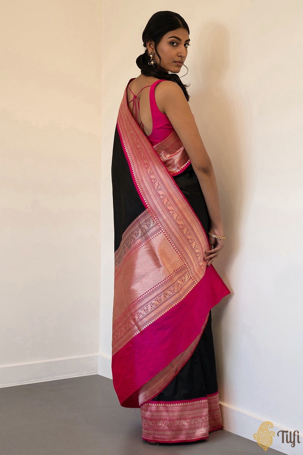 Black-Pink Pure Katan Silk Banarasi Kadiyal Handloom Saree