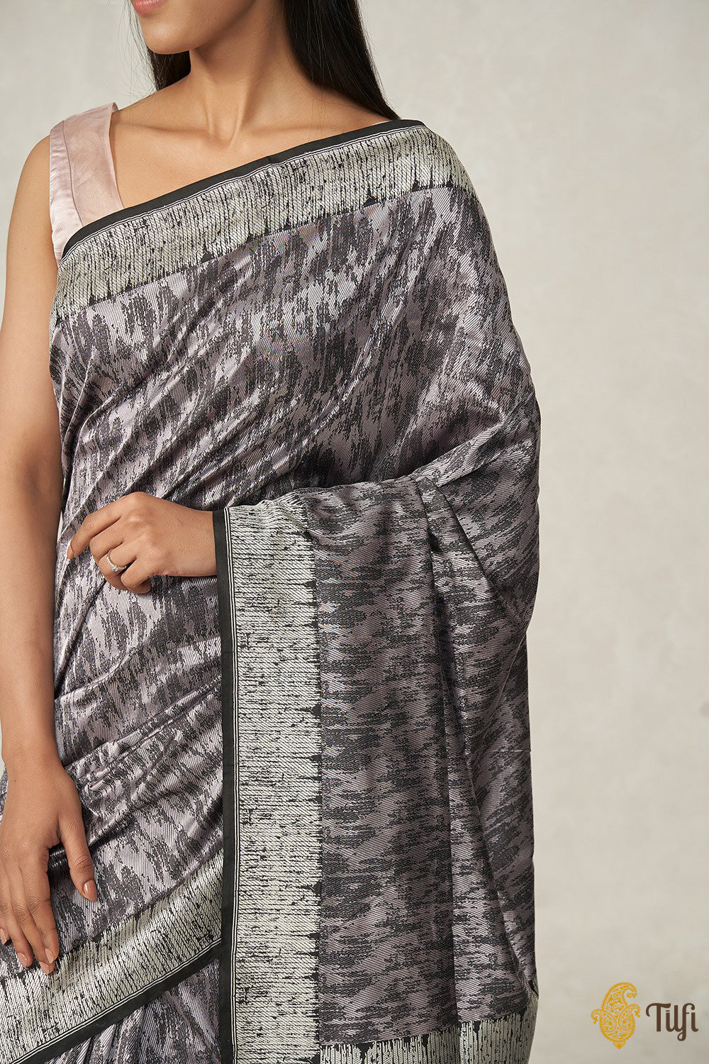 Mauve Ethnic Motifs Handloom Banarasi Pure Khaitan Silk Saree