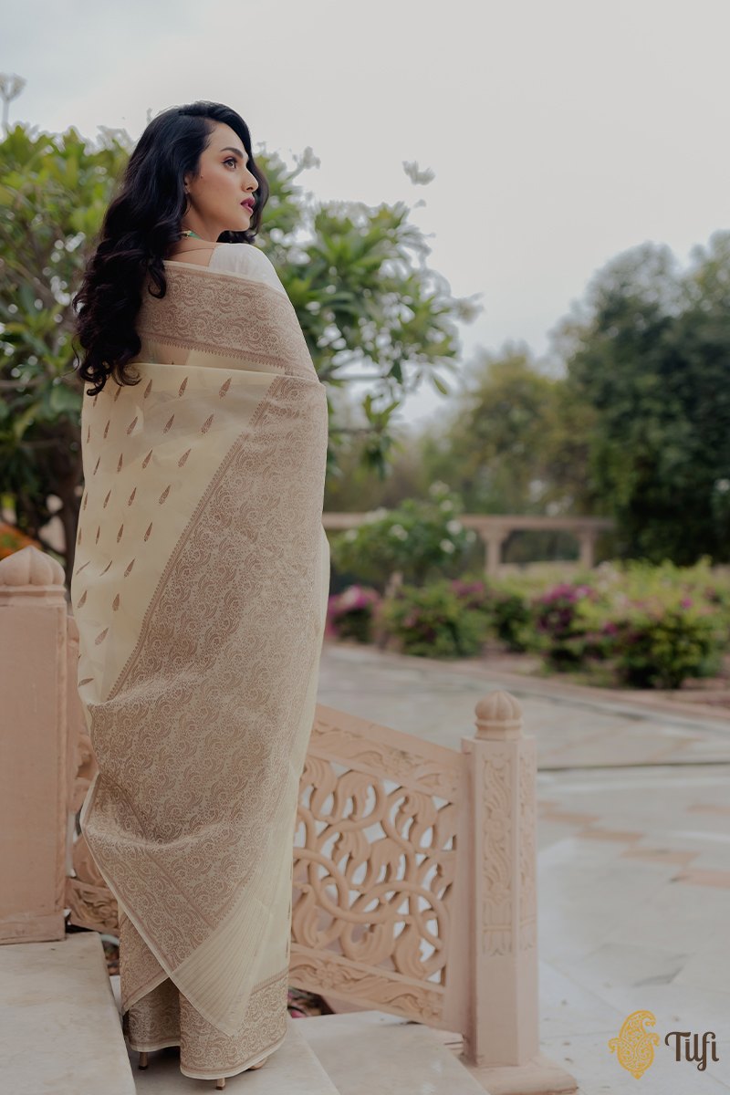 &#39;Sravani&#39; Light Yellow Pure Kora Silk Handloom Banarasi Kadwa Saree