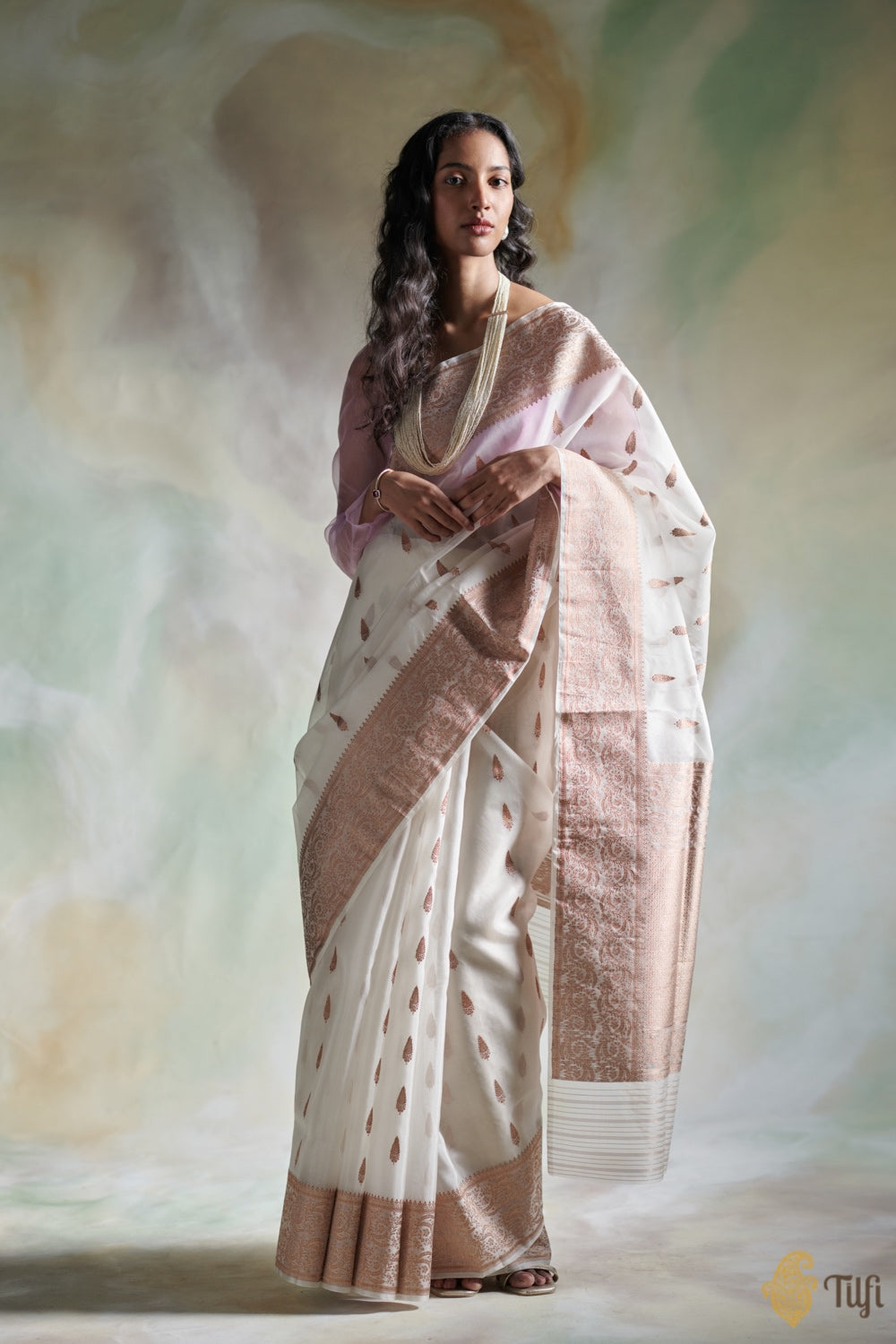 White Pure Kora Silk Handloom Banarasi Kadwa Saree