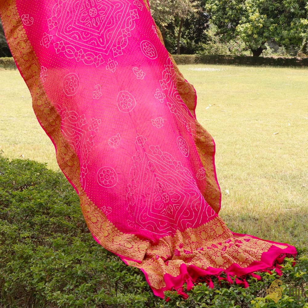 Gulabi Pink Ombré Pure Georgette Banarasi Handloom Bandhani Dupatta