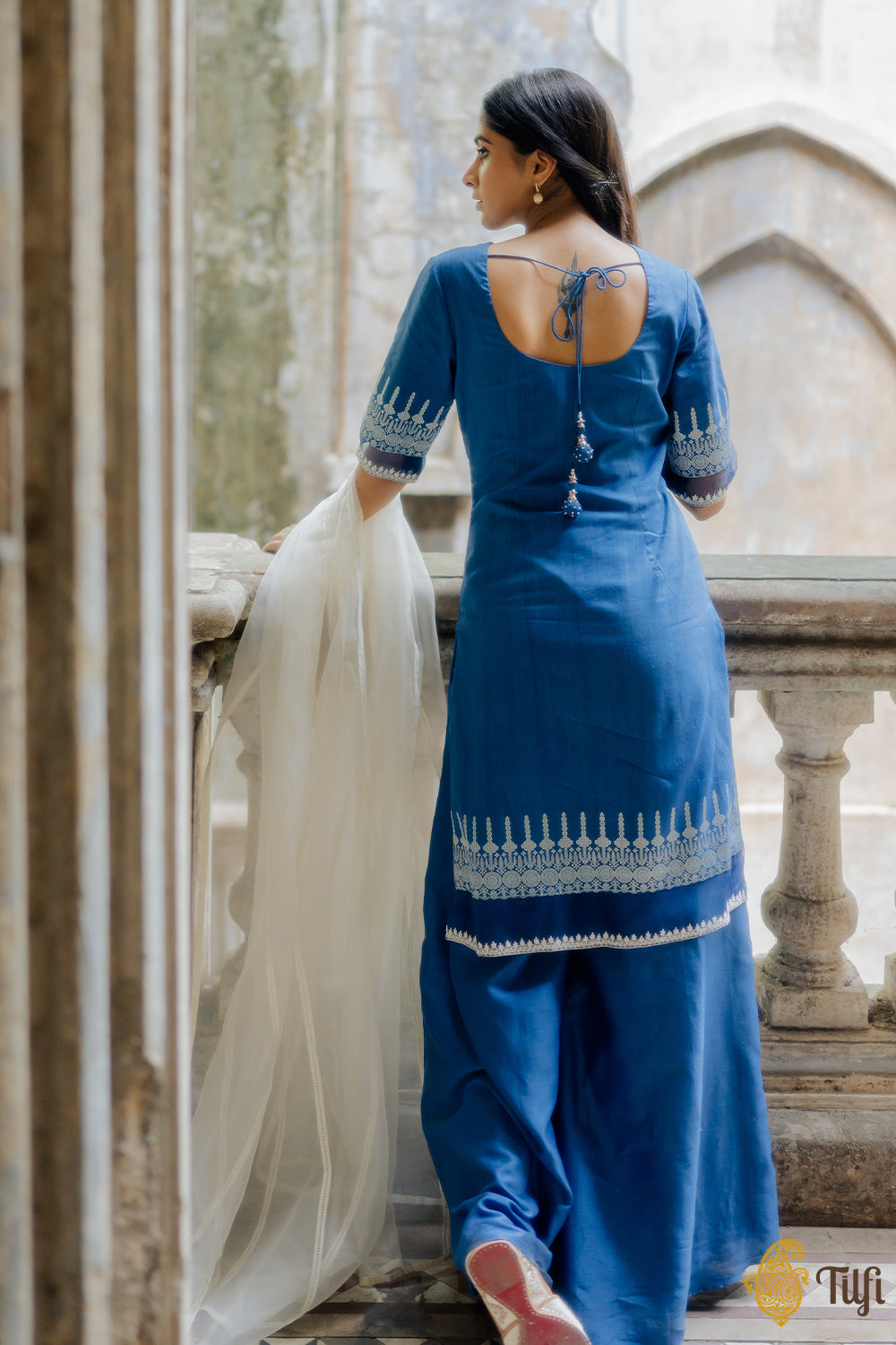 TOP 50 Blue colours combination ideas for suits kurti dresses || Navy bl...  | Combination dresses, Embroidery suits design, Indian designer suits