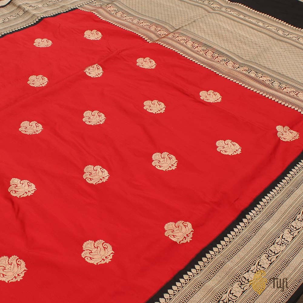 &#39;Qainaat&#39; Red-Black Pure Katan Silk Banarasi Kadiyal Handloom Saree