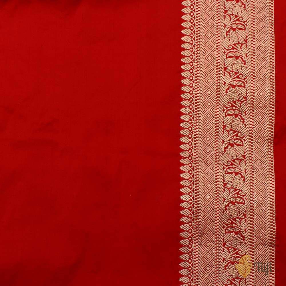&#39;Qainaat&#39; Off White Pure Katan Silk Banarasi Kadiyal Handloom Saree