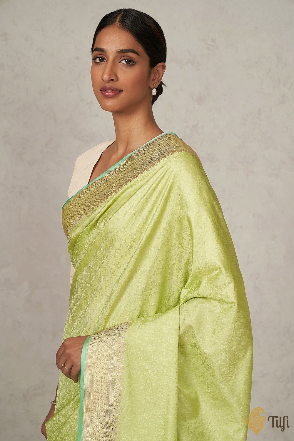 Light Green Pure Soft Satin Silk Banarasi Tanchoi Handloom Saree