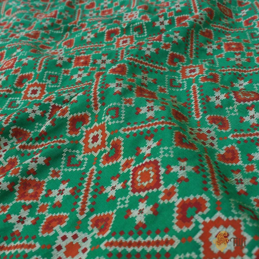 Green Pure Silk Georgette Banarasi Patola Handloom Saree
