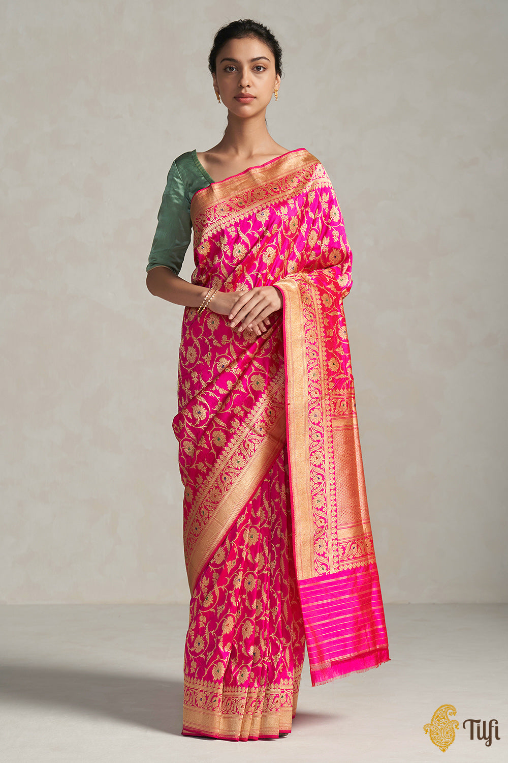 &#39;The Queen&#39;s Finery&#39; Red-Rani Pink Pure Katan Silk Banarasi Handloom Saree