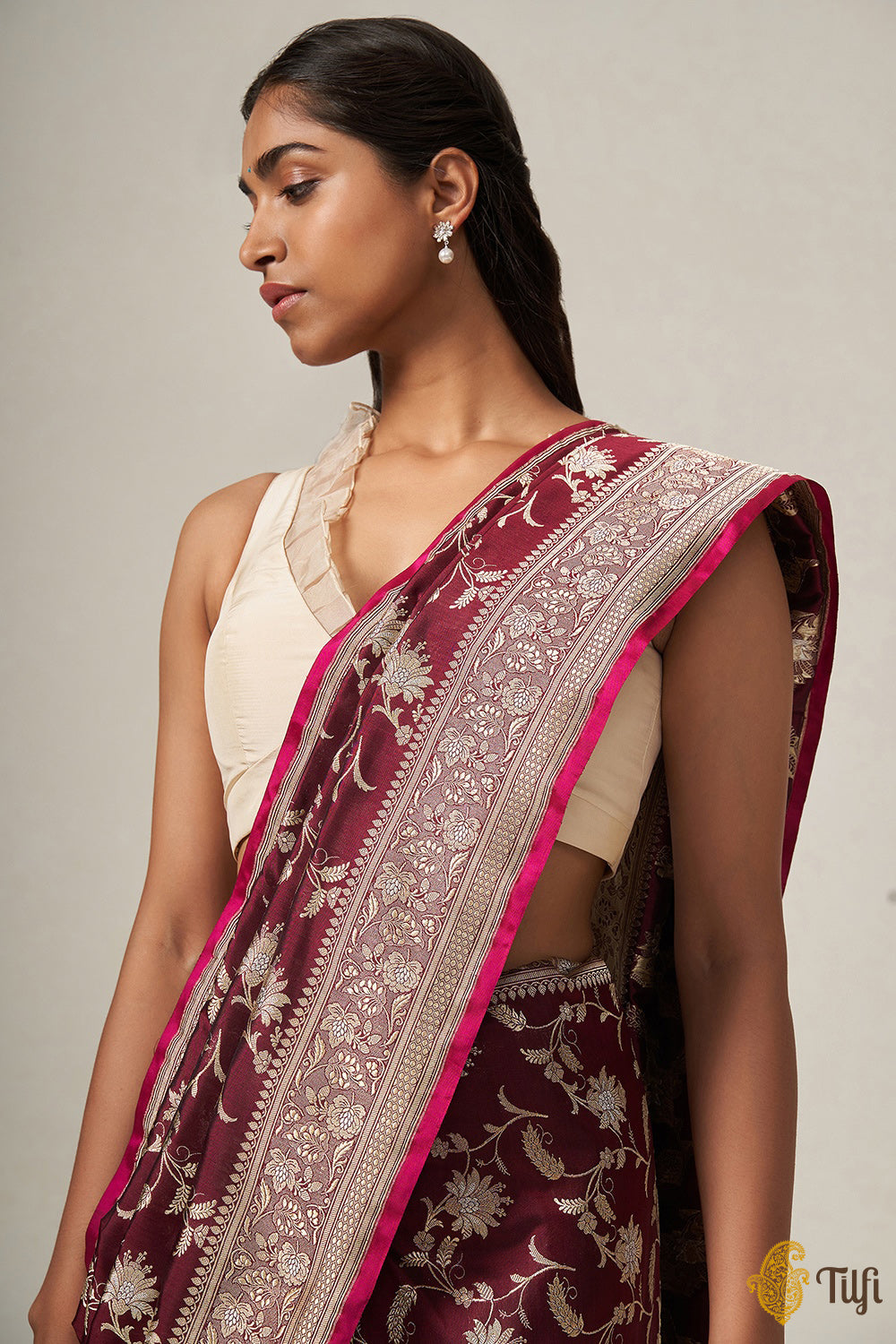 Buy Silver Dabbu Maheshwari Cotton Silk Saree - House Of Elegance – House  Of Elegance - Style That Inspires