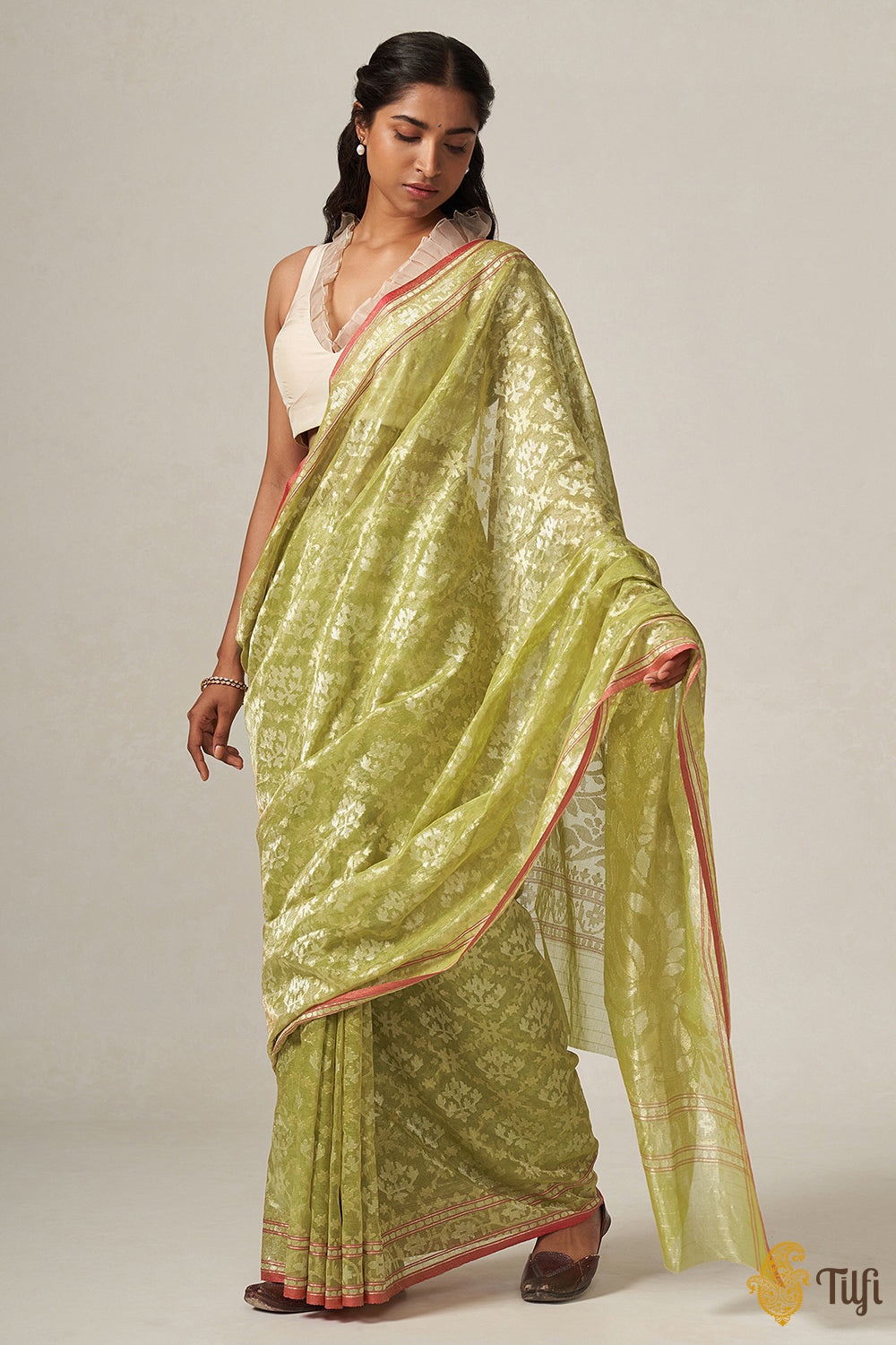 &#39;Kairavi&#39; Pastel Lemon Green Pure Cotton Tissue Real Zari Banarasi Handloom Saree