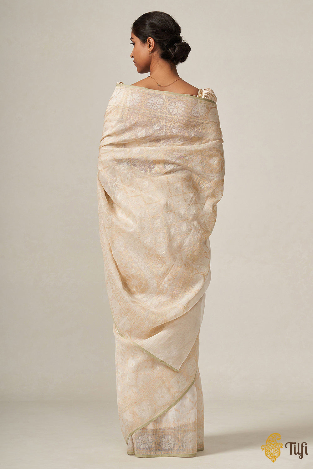 &#39;Niranjana&#39; Off-White Pure Cotton by Linen Jamdani Real Zari Banarasi Handloom Saree