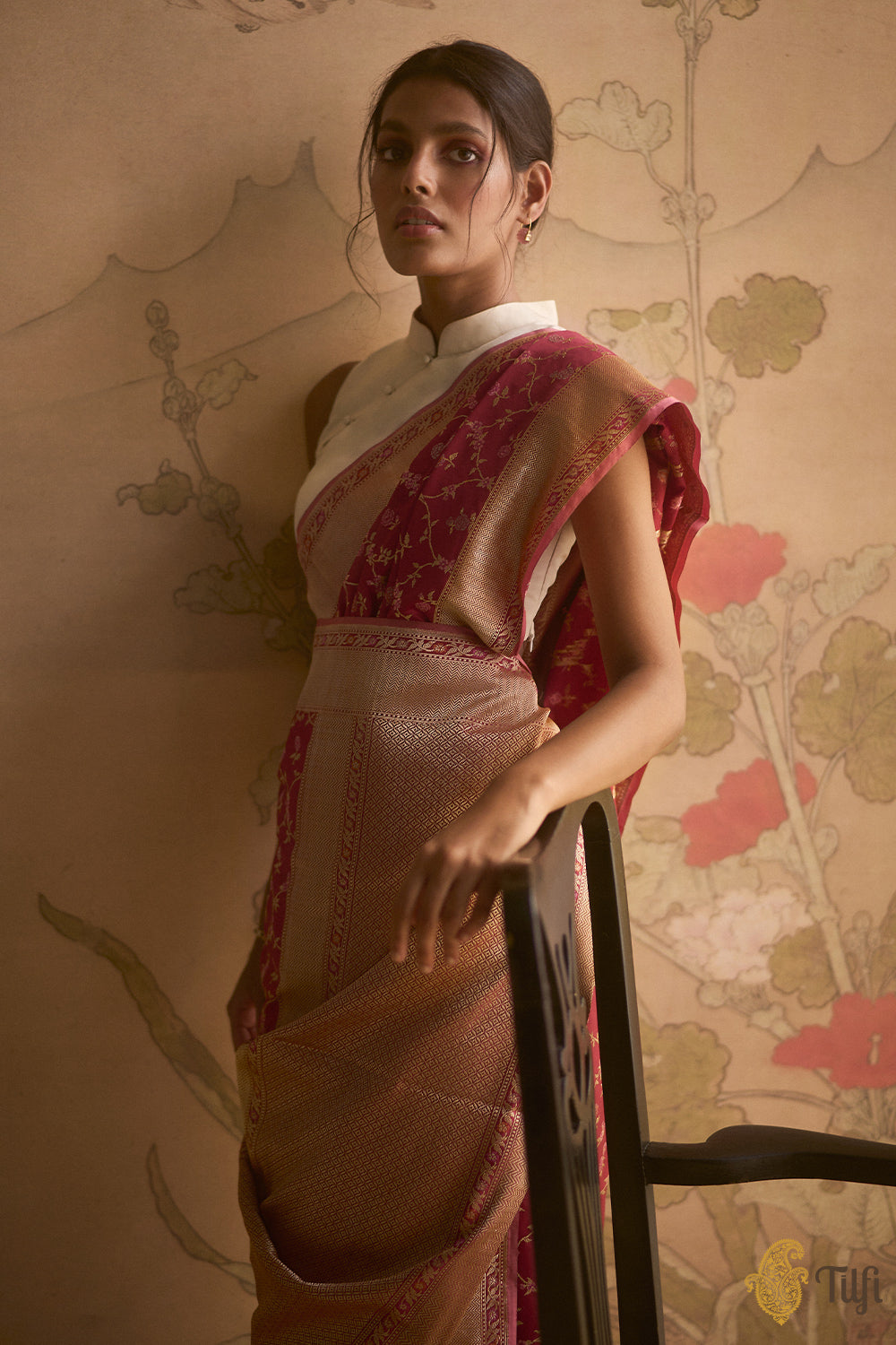 &#39;One Hundred Flowers&#39; Rust Red Pure Katan Silk Real Zari Banarasi Handloom Saree