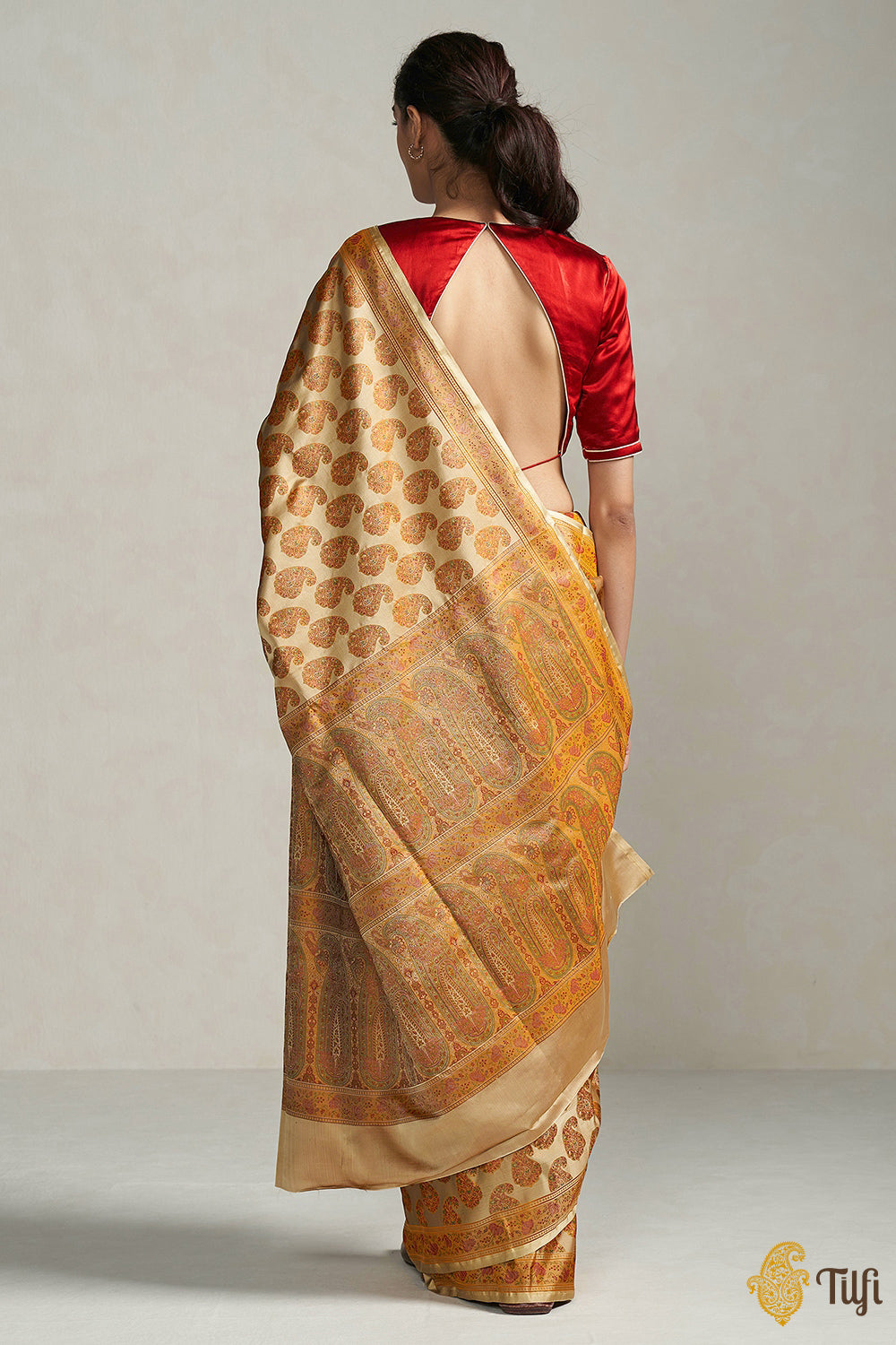 Pre-Order: Beige Pure Soft Satin Silk Tanchoi Jamawar Banarasi Handloom Saree
