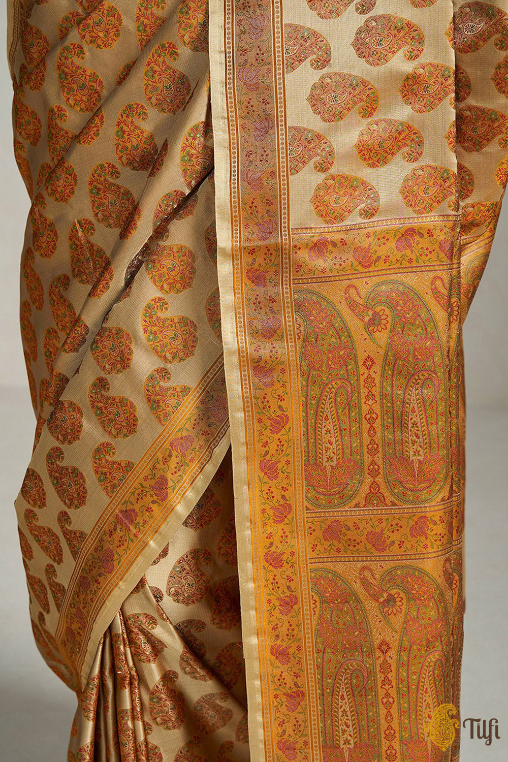 Pre-Order: Beige Pure Soft Satin Silk Tanchoi Jamawar Banarasi Handloom Saree