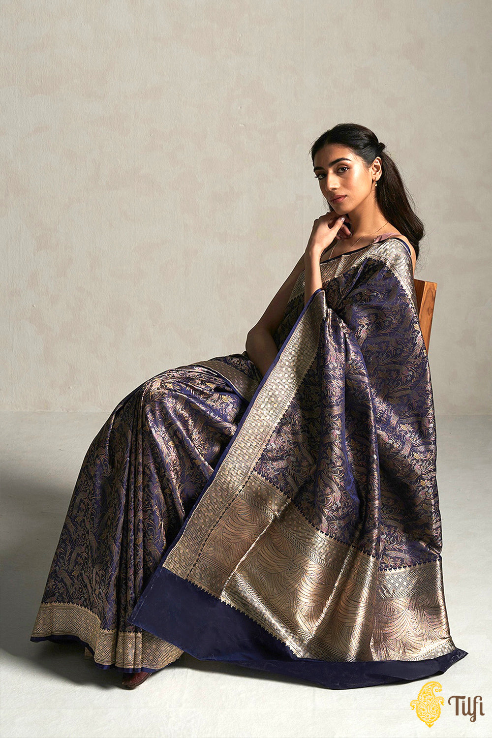 &#39;Hrutvi&#39; Navy Blue Pure Soft Satin Silk Banarasi Handloom Saree