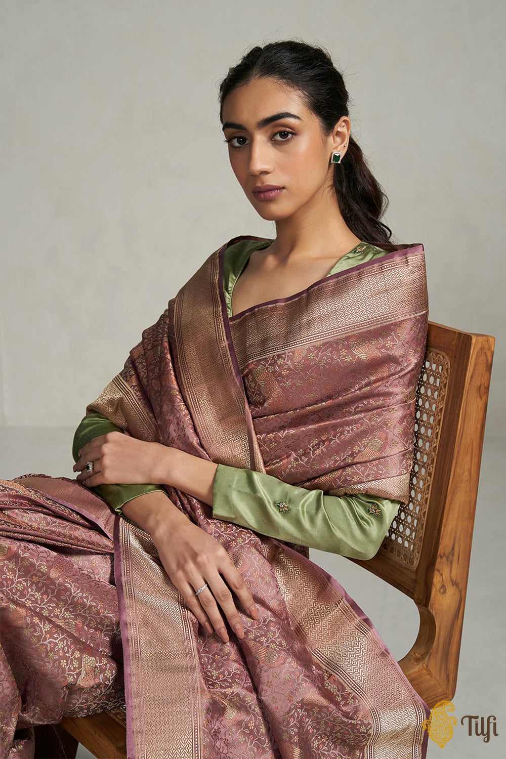 &#39;Lakshmi&#39; Old Rose Pure Soft Satin Silk Banarasi Handloom Saree