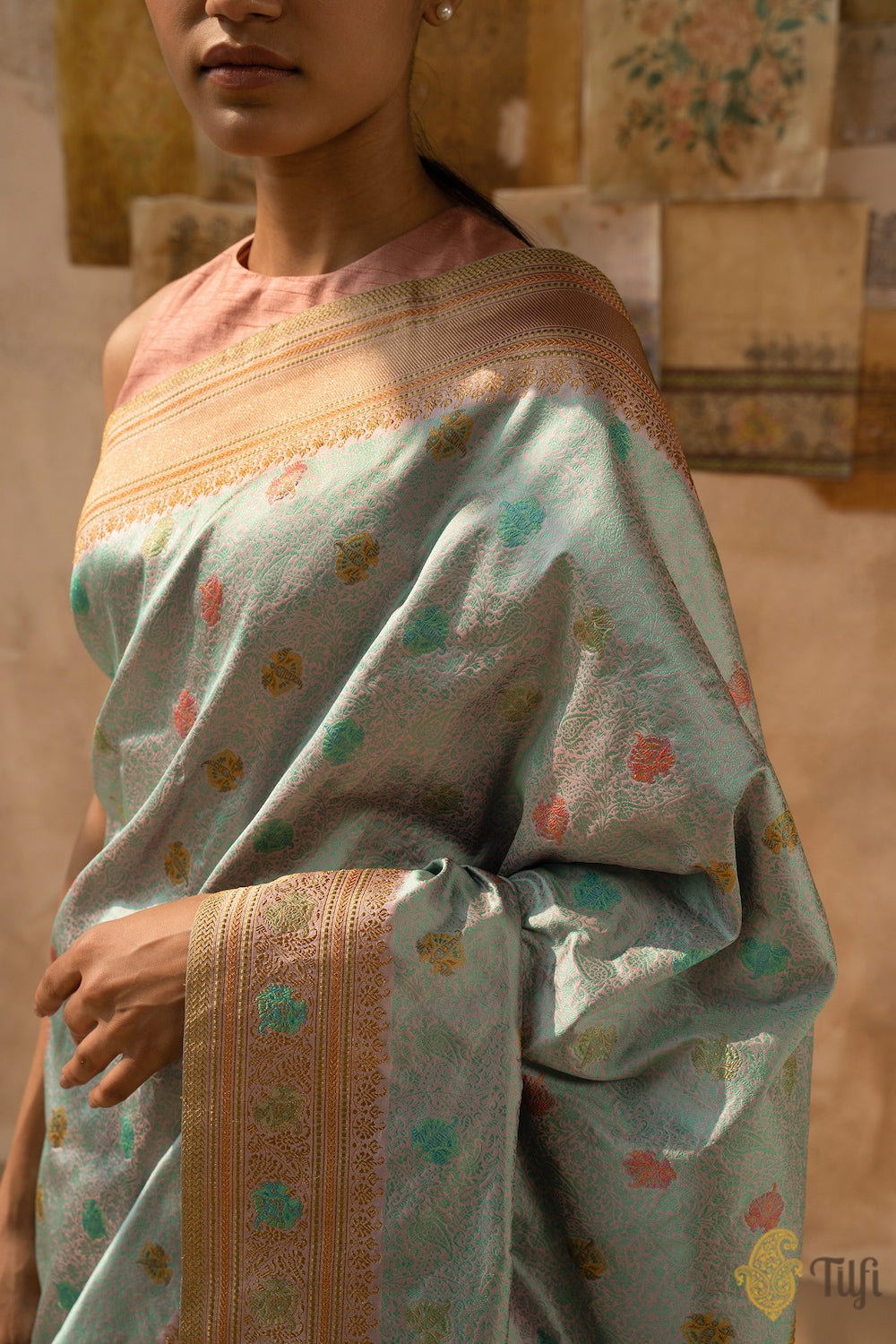&#39;Chitragandha&#39; Light Pink-Firozi Blue Pure Katan Silk Banarasi Handloom Saree