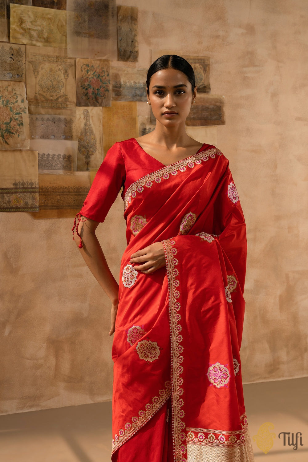 &#39;Kasturi&#39; Red Pure Katan Silk Banarasi Handloom Saree