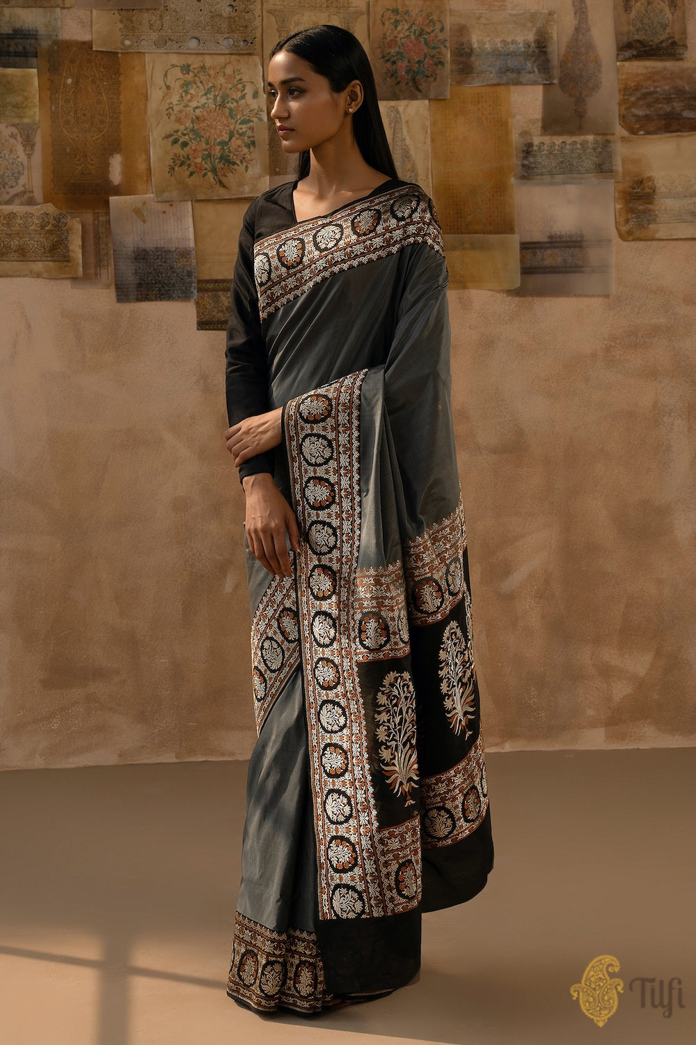 &#39;Mohini&#39; Dark Grey-Black Pure Katan Silk Banarasi Handloom Saree
