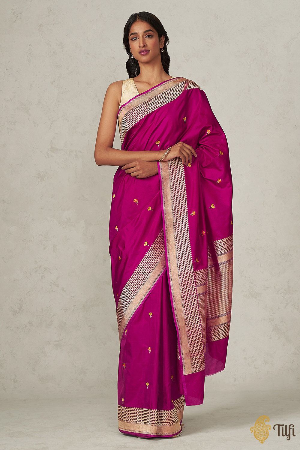 &#39;Madhavi&#39; Magenta Pure Katan Silk Banarasi Handloom Saree