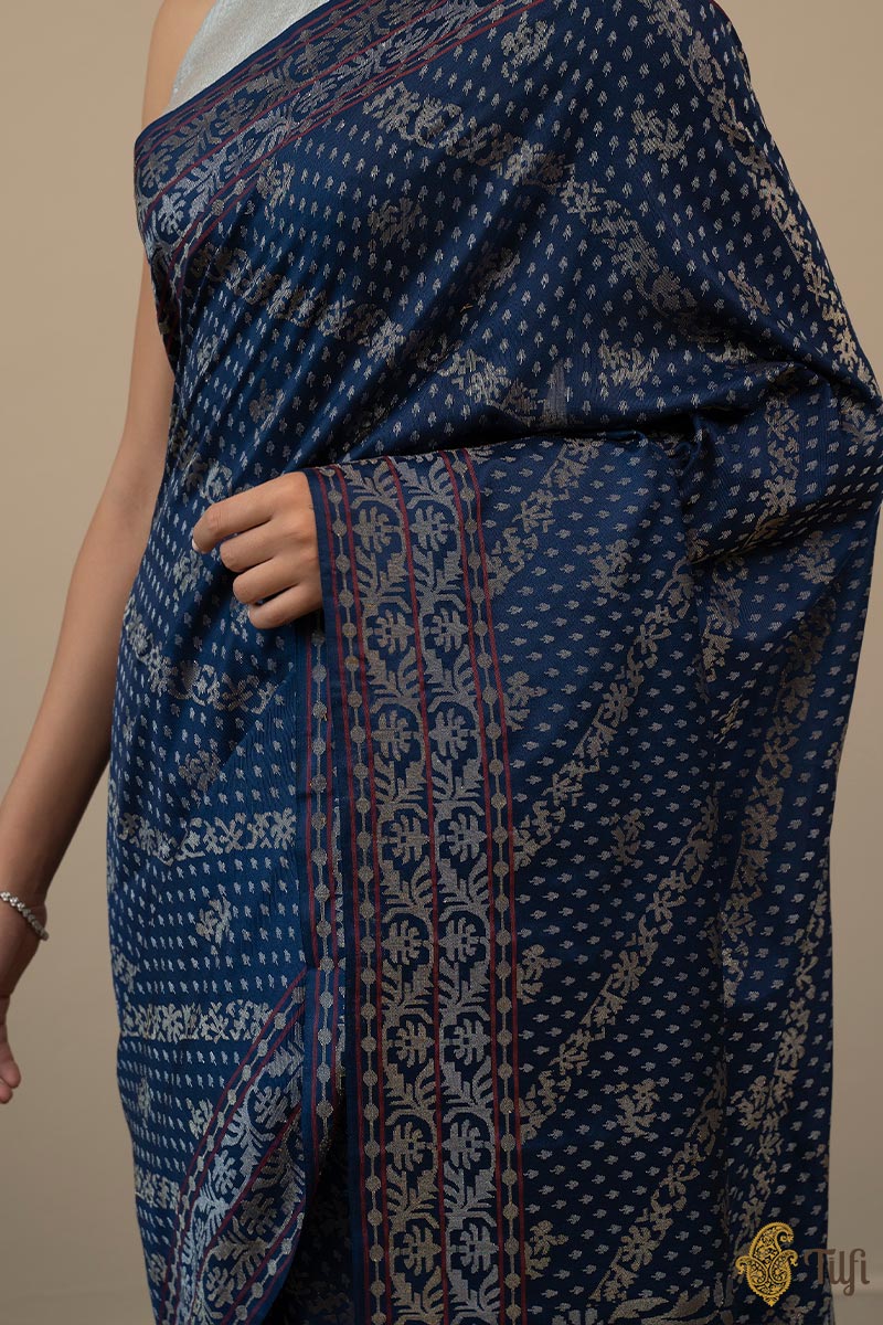 &#39;Mandira&#39; Navy Blue Pure Katan Silk Ektara Real Zari Banarasi Handloom Saree